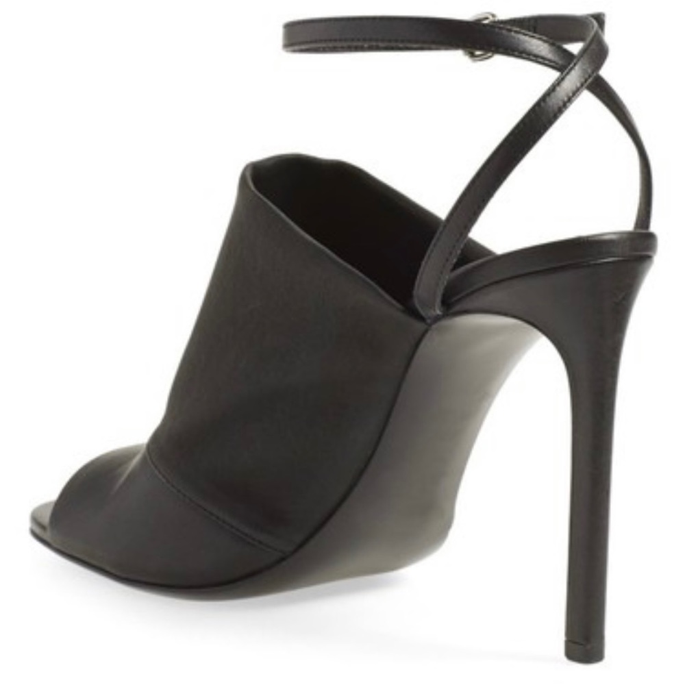 Vince Grace Open Toe Ankle Strap Sandal 8 - Picture 13 of 15
